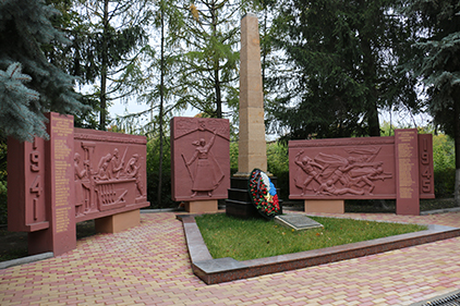Мемориальный комплекс, расположенные на территории ПАО «ИТОЗ»